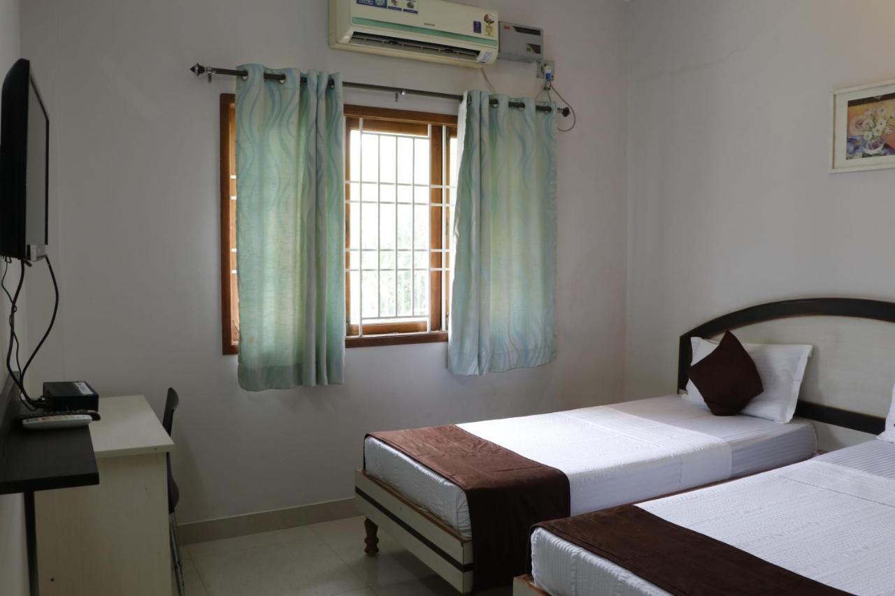 Fiesta House Pallikaranai Chennai Eksteriør bilde